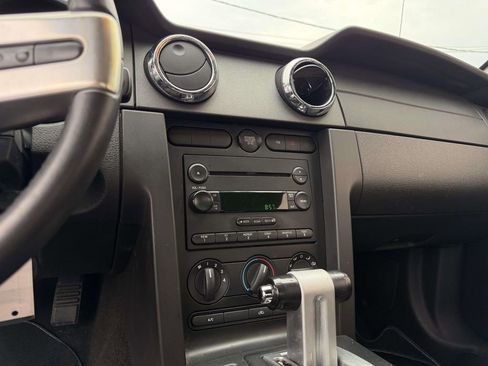 Used 2006 Ford Mustang GT Premium RWD image 23