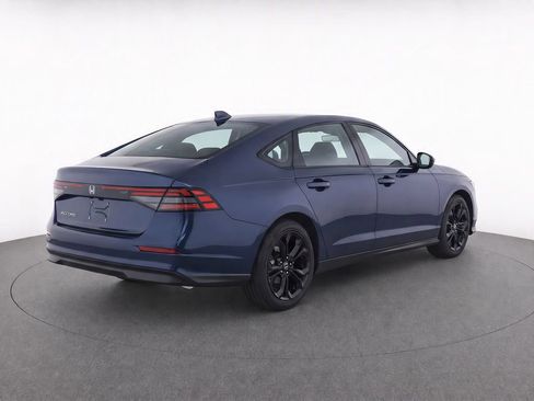 Used 2025 Honda Accord SE image 5