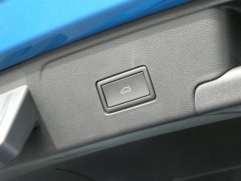 New 2025 Volkswagen Atlas Cross Sport SEL R-Line image 26