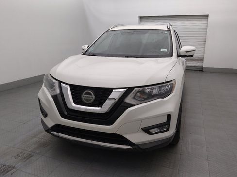 Used 2018 Nissan Rogue SV w/ Premium Package FWD image 15