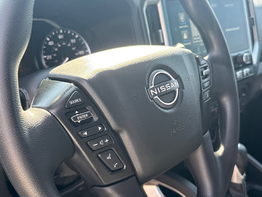 Used 2025 Nissan Frontier SV AWD/4WD image 29