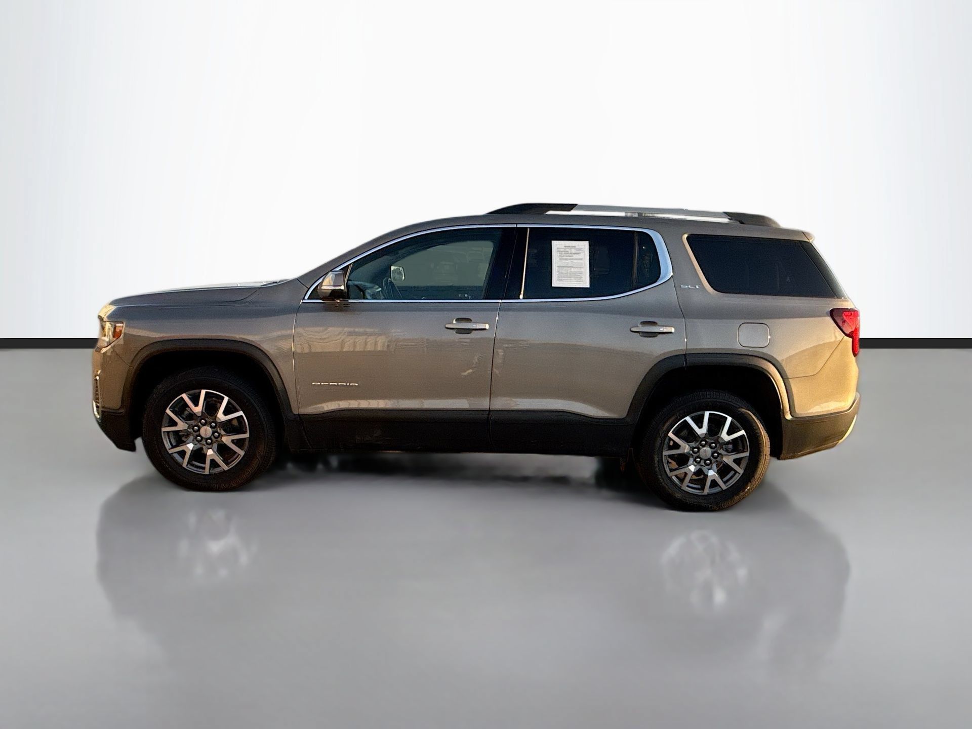 Used 2023 GMC Acadia SLT AWD/4WD image 8