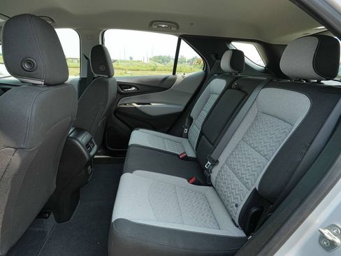 Used 2022 Chevrolet Equinox LS AWD/4WD image 19