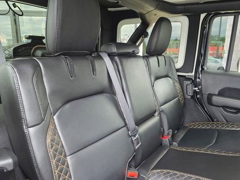 Used 2021 Jeep Wrangler Unlimited Sahara AWD/4WD image 34