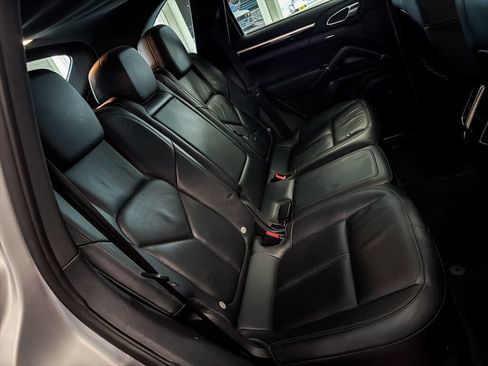 Used 2011 Porsche Cayenne S image 22