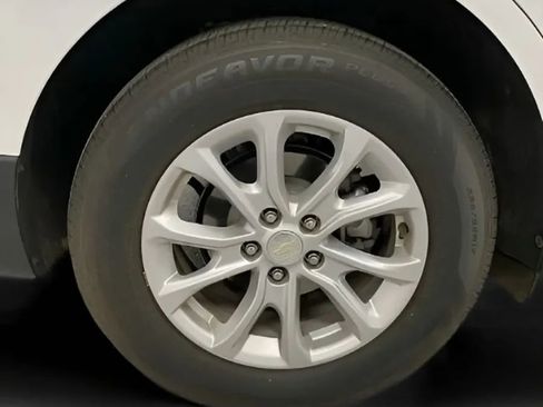 Used 2020 Chevrolet Equinox LT FWD image 26