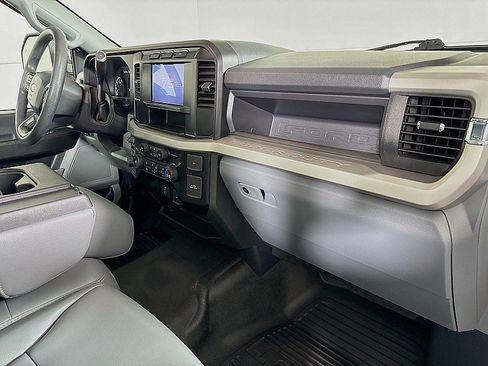 Used 2023 Ford F250 XL w/ 360-Degree Camera Package image 24
