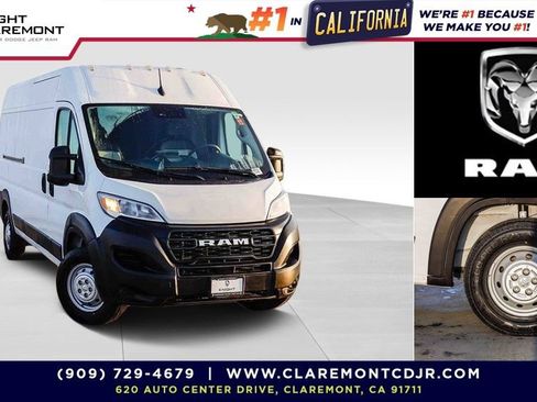 Used 2023 RAM ProMaster 2500 w/ Premium Convenience Group (B) FWD image 1