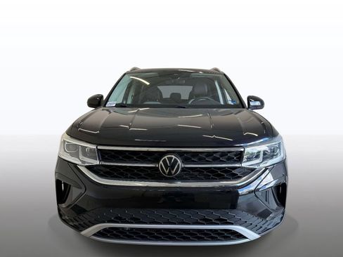 Used 2023 Volkswagen Taos SEL AWD/4WD image 8