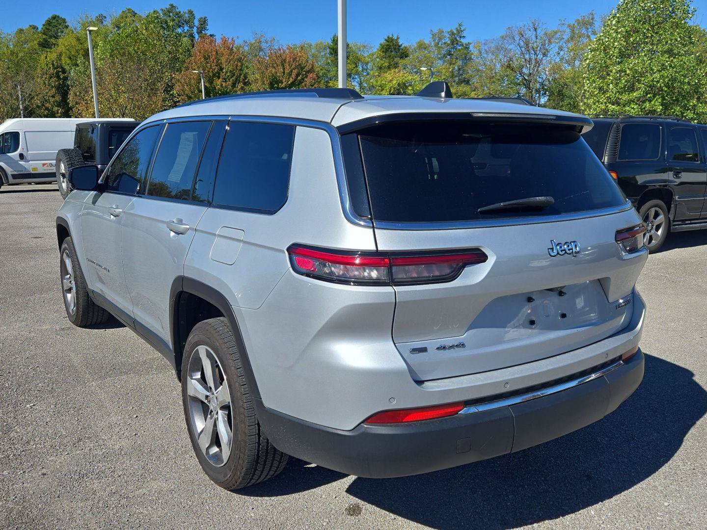 Used 2021 Jeep Grand Cherokee L Limited AWD/4WD image 5