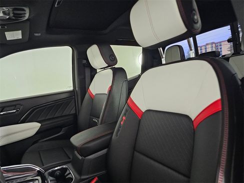 Used 2023 GMC Canyon AT4X w/ Edition 1 image 25