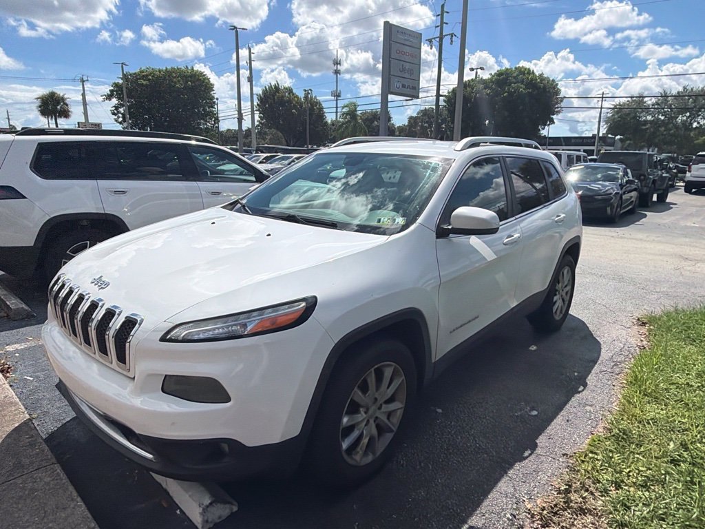 Used 2016 Jeep Cherokee Limited AWD/4WD image 13