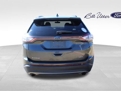 Used 2018 Ford Edge SEL image 6
