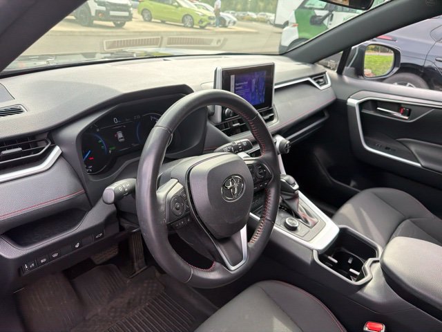 Used 2023 Toyota RAV4 SE w/ Weather & Moonroof Package AWD/4WD image 10