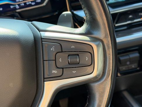 Used 2022 Chevrolet Silverado 1500 LTZ w/ LTZ Premium Package AWD/4WD image 18