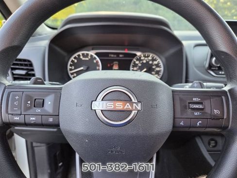 Used 2025 Nissan Rogue S AWD/4WD image 23