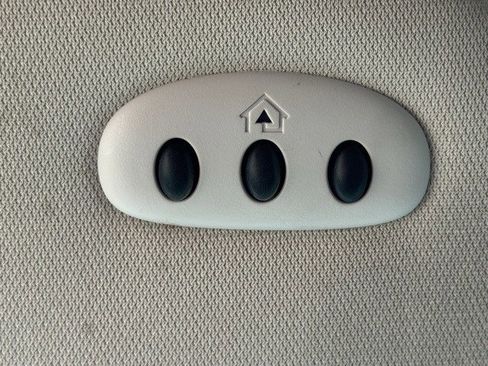 Used 2024 Ford Edge Titanium image 26