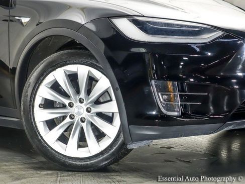 Used 2021 Tesla Model X Long Range image 4