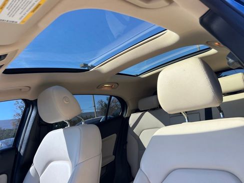 Used 2019 Mercedes-Benz GLA 250 4MATIC image 13