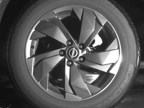 Used 2025 Nissan Rogue SV image 14