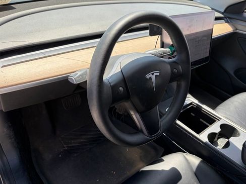 Used 2021 Tesla Model 3 Standard Range Plus RWD image 6