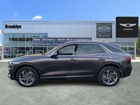 Used 2023 Genesis GV70 2.5T w/ Advanced Package image 8