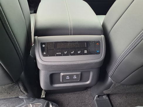 New 2026 Nissan Pathfinder SL AWD/4WD image 53