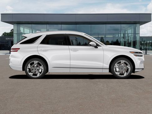 New 2025 Genesis Electrified GV70 Advanced w/ Prestige Package image 4