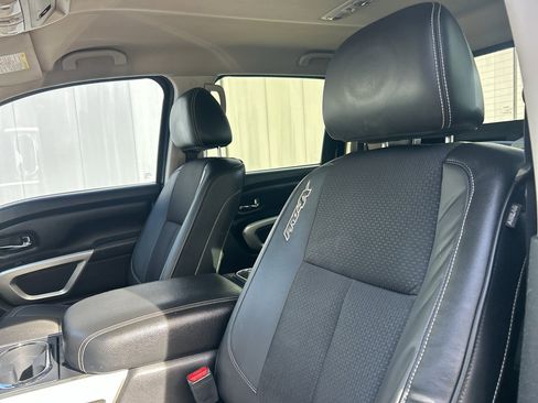 Used 2017 Nissan Titan PRO-4X image 17