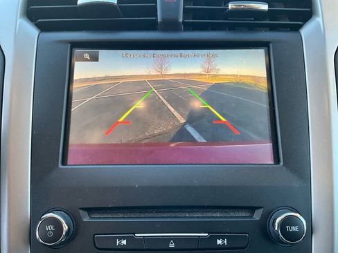 Used 2016 Ford Fusion SE w/ Equipment Group 202A image 20