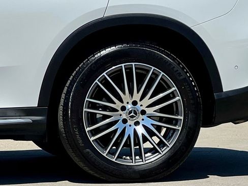 Certified 2023 Mercedes-Benz GLC 300 4MATIC image 13