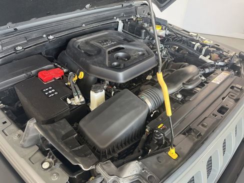 Used 2023 Jeep Wrangler Unlimited Sport AWD/4WD image 10