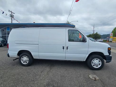 Used 2008 Ford E-150 and Econoline 150 RWD image 8