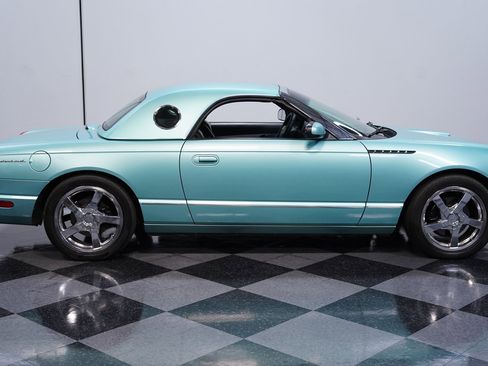 Used 2002 Ford Thunderbird image 12