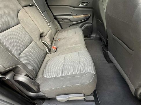 Used 2021 GMC Acadia SLE w/ Driver Convenience Package image 17