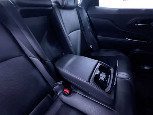 Used 2026 Toyota Crown XLE AWD/4WD image 29