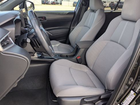 Used 2023 Toyota Corolla Cross AWD Hybrid image 27