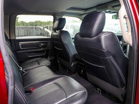 Used 2018 RAM 2500 Laramie w/ Sport Appearance Group AWD/4WD image 4
