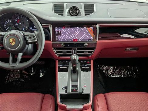New 2026 Porsche Macan image 20