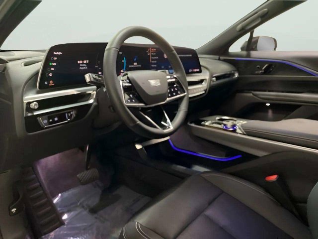 Used 2024 Cadillac Lyriq Sport RWD image 17