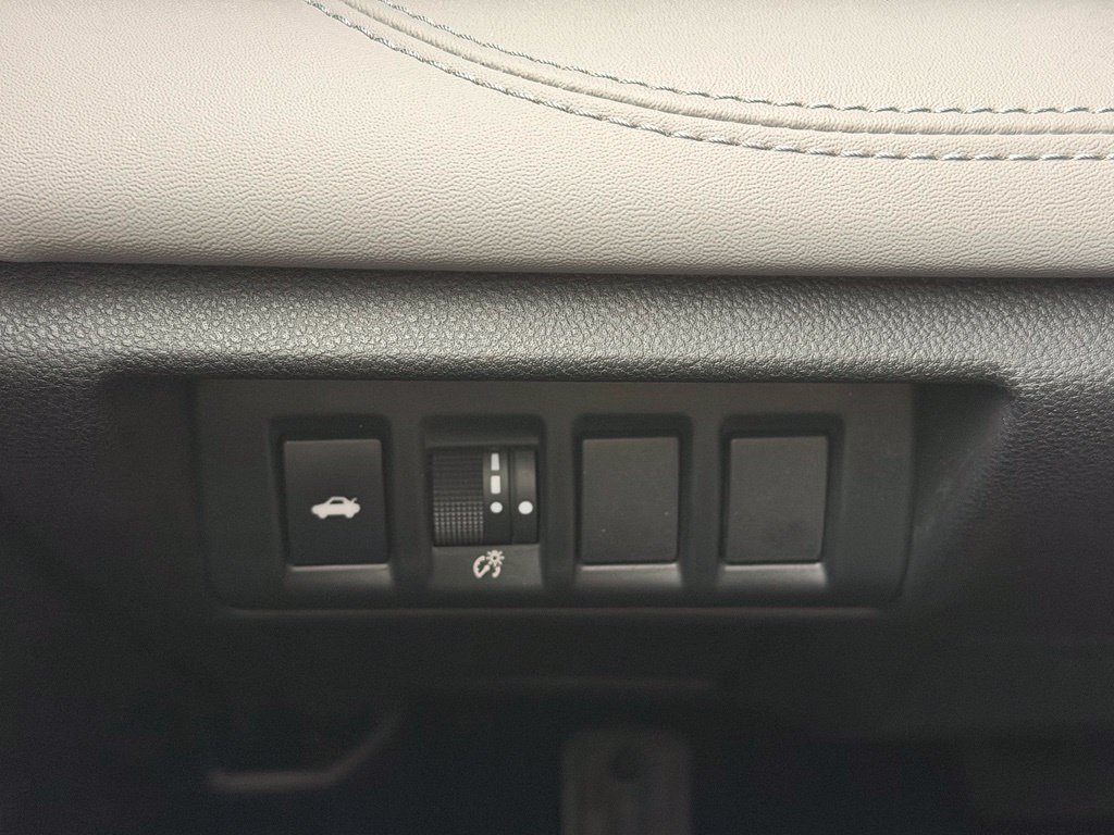 Used 2024 Subaru Legacy Limited AWD/4WD image 13
