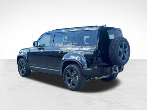 Used 2026 Land Rover Defender 110 S AWD/4WD image 3