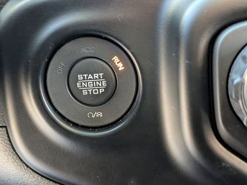 Used 2022 Jeep Gladiator Mojave w/ Trailer Tow Package image 25