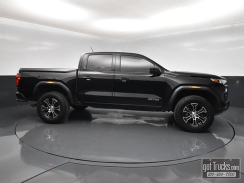 Used 2024 GMC Canyon AT4 w/ Technology Package AWD/4WD image 50