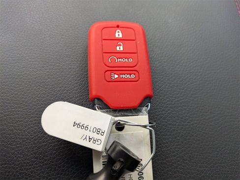 Used 2024 Honda Ridgeline Black Edition image 30