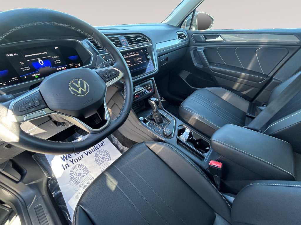 Used 2022 Volkswagen Tiguan SE AWD/4WD image 10