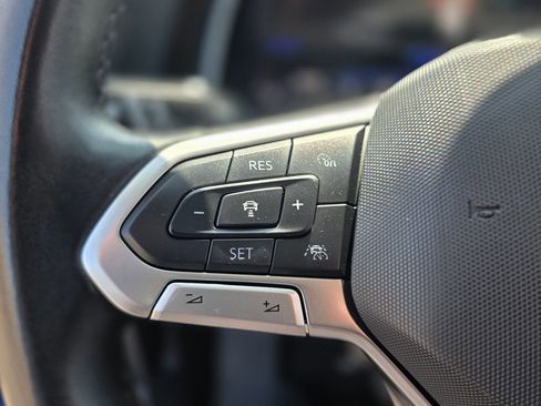 Used 2024 Volkswagen Jetta SE FWD image 22