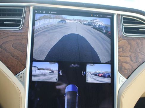 Used 2017 Tesla Model X 75D image 21