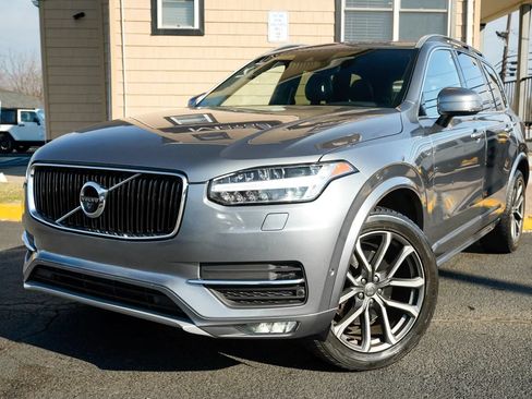 Used 2016 Volvo XC90 T6 Momentum w/ Momentum Plus Package AWD/4WD image 9