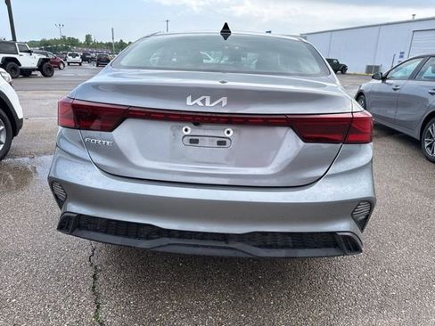 Used 2024 Kia Forte LXS image 8